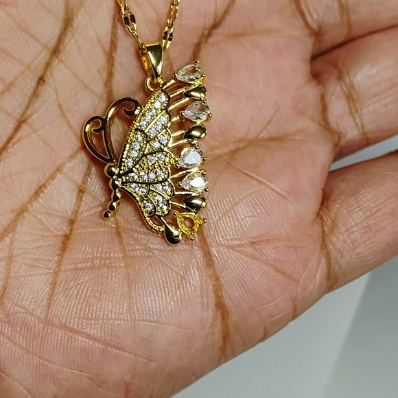 New Elegant Gold Butterfly With Clear Stones Pendant Necklace Stainless … - Picture 7 of 8